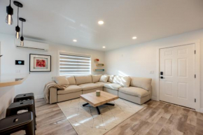 Hip Modern, 3 Bedroom